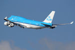 PH-BFN @ EHAM - at spl - by Ronald