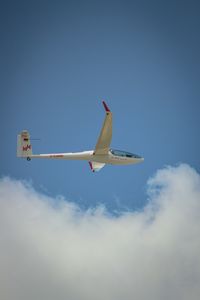 D-KXMM - France 2021 - by Baptiste ; https://unsplash.com/photos/bKZ_Acrn9ss
