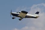 N32089 @ KOSH - Piper PA-28-235