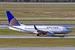 N27722 @ KIAH - N27722   Boeing 737-724 [28789] (United Airlines) Houston-George Bush Intercontinental~N 14/10/2011