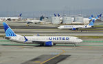 N37521 @ KSFO - Sky Terrace SFO 2021.