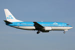 PH-BTH @ EHAM - at spl - by Ronald