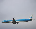 PH-NXA @ EKCH - PH-NXA lading rw 22L
