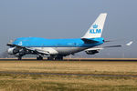 PH-BFN @ EHAM - at spl - by Ronald