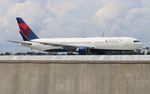 N172DN @ KATL - ATL 2021 - by Florida Metal