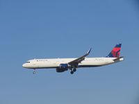 N330DX @ 3608 - Landing - by 30295