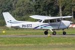 PH-STZ @ EHTE - at teuge - by Ronald