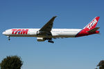 PT-MUA @ EGLL - at lhr - by Ronald