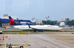 N843DN @ KATL - Taxi for takeoff Atlanta