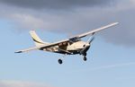 N52795 @ FD04 - Cessna 182P