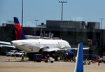 N337NB @ KATL - Gate B14 Atlanta - by Ronald Barker