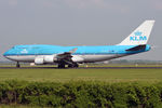 PH-BFO @ EHAM - at spl - by Ronald