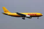EI-OZI @ EHAM - at spl - by Ronald