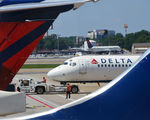 N943AT @ KATL - Towed to gate Atlanta
