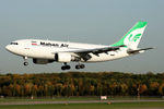 EP-MNO @ EDDL - at dus - by Ronald