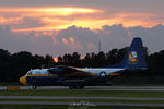 164763 @ KNTU - Bert taxis to the hot ramp after his evening show - by Topgunphotography