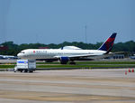 N16065 @ KATL - Taxi Atlanta