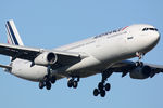 F-GLZC @ LFPG - at cdg - by Ronald