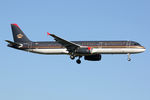 JY-AYK @ LFPG - at cdg - by Ronald