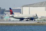 N123DW @ KSFO - SFO 2022.