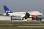 OY-KBT @ EBBR - at bru - by Ronald