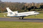 OO-LUM @ LFRB - Dassault Falcon 7X, Landing rwy 07R, Brest-Bretagne airport (LFRB-BES) - by Yves-Q