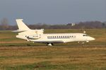 OO-LUM @ LFRB - Dassault Falcon 7X, Taxiing, Brest-Bretagne airport (LFRB-BES) - by Yves-Q