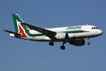 EI-IMN @ LFPG - at cdg - by Ronald