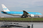 PH-BQL @ EHAM - at spl - by Ronald
