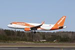 OE-ICD @ ESSA - RWY 26 - by wijken