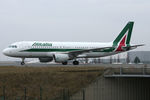 EI-DTD @ LFPG - at cdg - by Ronald
