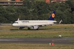D-AIUL @ LFBO - Airbus A320-214, Taxiing to holding point rwy 14L, Toulouse-Blagnac airport (LFBO-TLS) - by Yves-Q