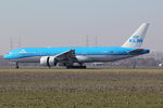PH-BQB @ EHAM - at spl - by Ronald