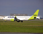 YL-AAU @ EKCH - YL-AAU landed rw 22L
