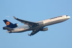 D-ALCI @ EDDF - at fra - by Ronald