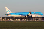 PH-BHC @ EHAM - at spl - by Ronald