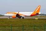 OE-IJU @ LFRB - Airbus A320-214, Taxiing to Charlie exit, Brest-Bretagne Airport (LFRB-BES) - by Yves-Q
