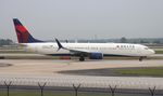 N925DZ @ KATL - ATL 2021 - by Florida Metal