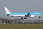 PH-BVS @ EHAM - at spl - by Ronald