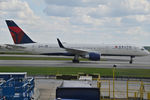 N689DL @ KATL - N689DL taxis at KATL