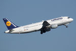 D-AIQK @ LFPG - at cdg - by Ronald