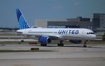 N13138 @ KORD - Boeing 757-224 - by Mark Pasqualino