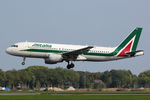EI-DTD @ EHAM - at spl - by Ronald
