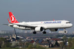 TC-LSB @ EBBR - at bru - by Ronald