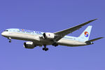 HL7208 @ LOWW - Korean Air Boeing 787 - by Andreas Ranner