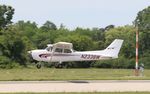 N2338W @ KUGN - Cessna 172R - by Mark Pasqualino