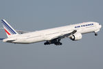 F-GSQY @ LFPG - at cdg - by Ronald