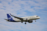 EI-SIN @ EKCH - EI-SIN landing rw 04L