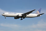 N660UA @ EGLL - at lhr - by Ronald