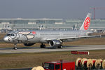 OE-LEW @ EDDF - at fra - by Ronald